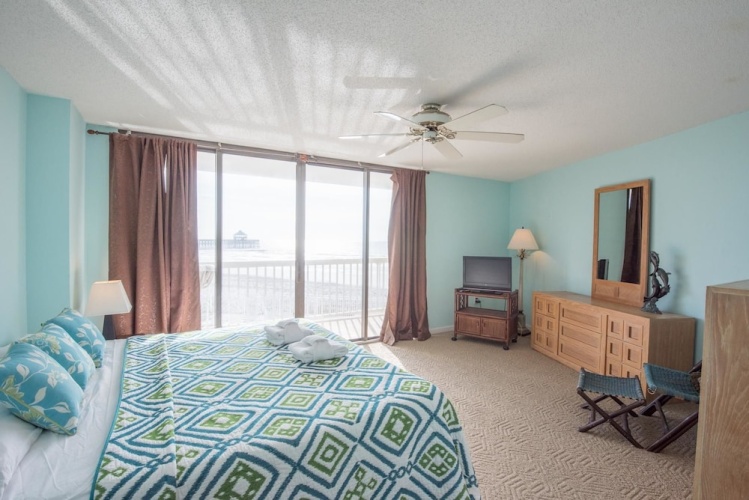4 Bedrooms Family Cottage with sea view