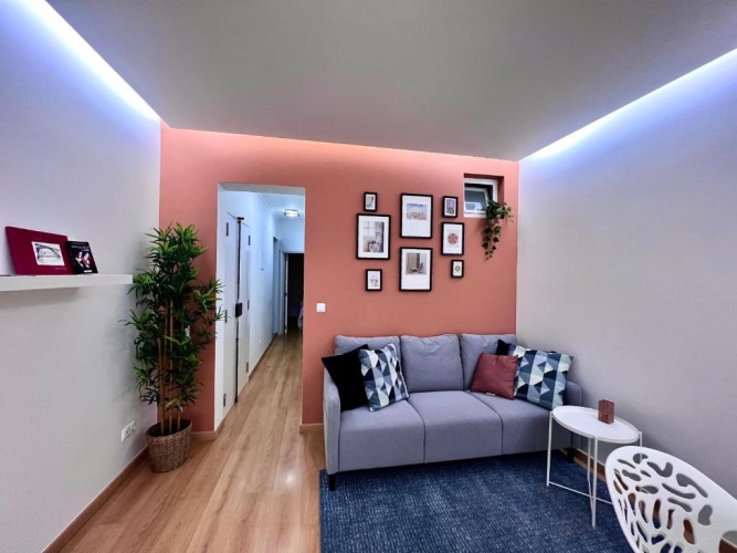 3 Bedrooms Apartment