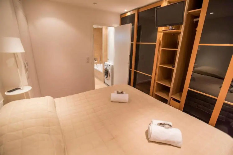 Imperial Apartment by Connexion