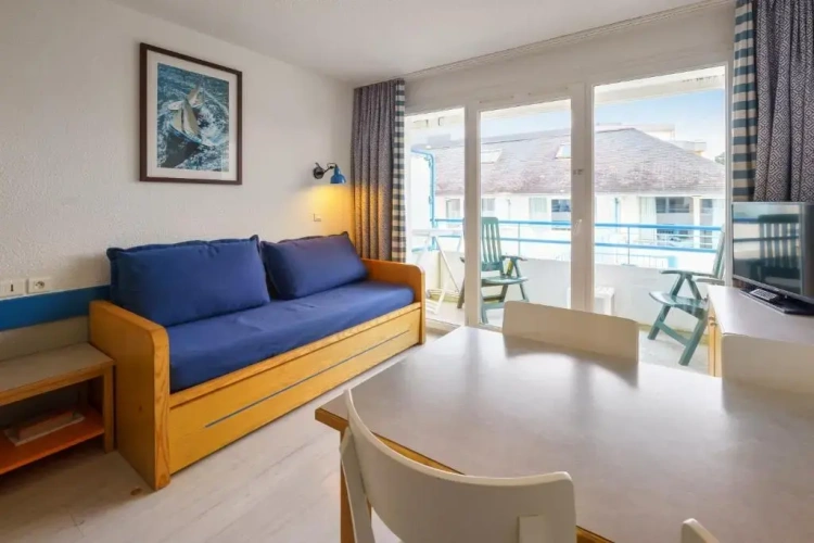Studio with balcony
