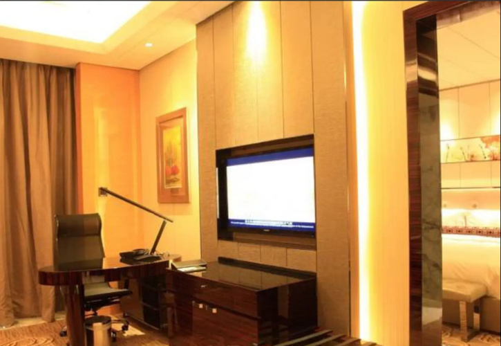Vaya International Hotel