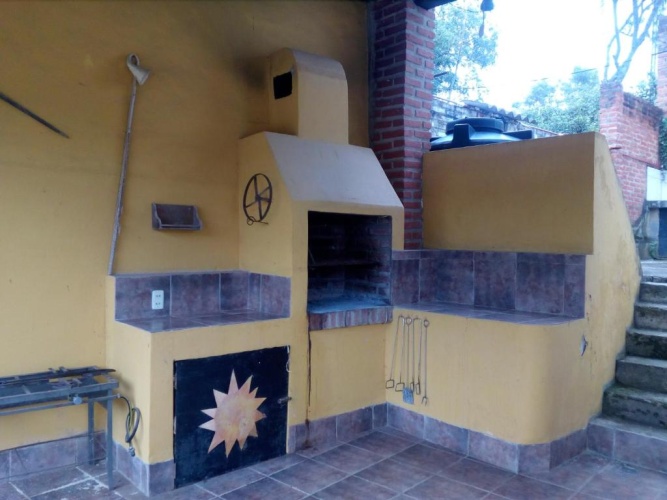 5 Bedrooms Cottage