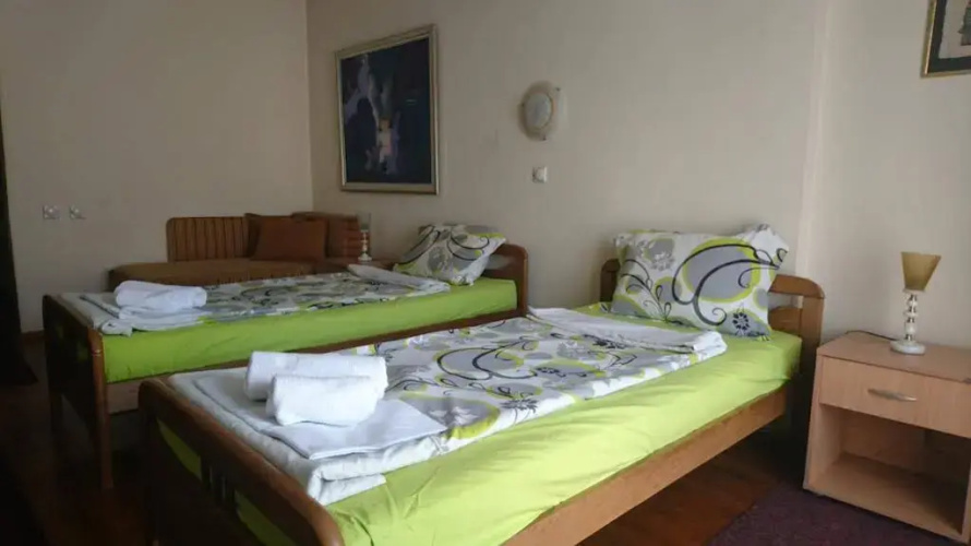 Bimbo Hotel
