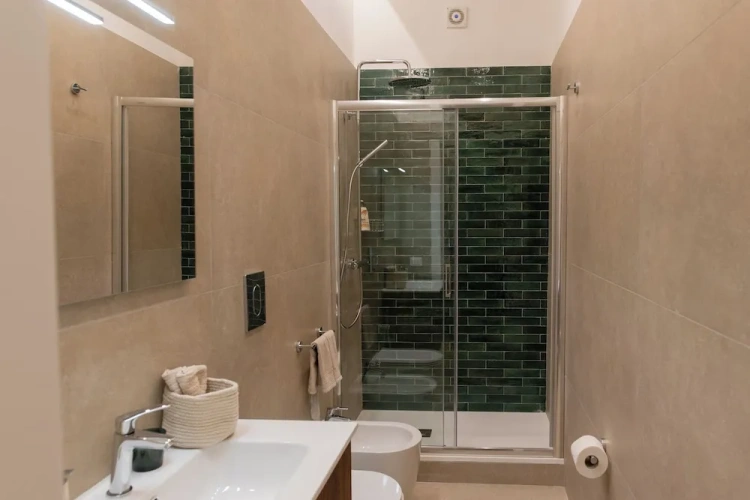 Deluxe Double room with city view