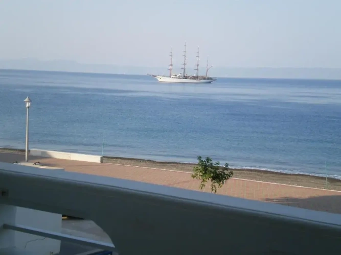 Standard Twin room with sea view
