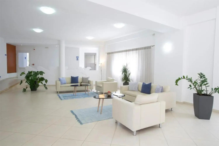 Menes Hotel