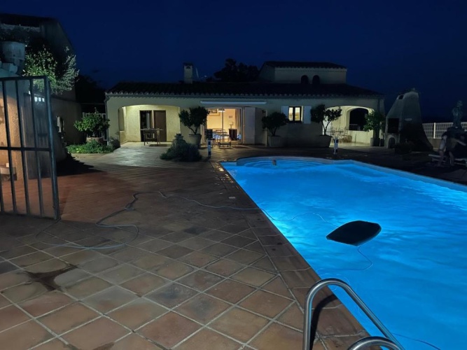 2 Bedrooms Villa