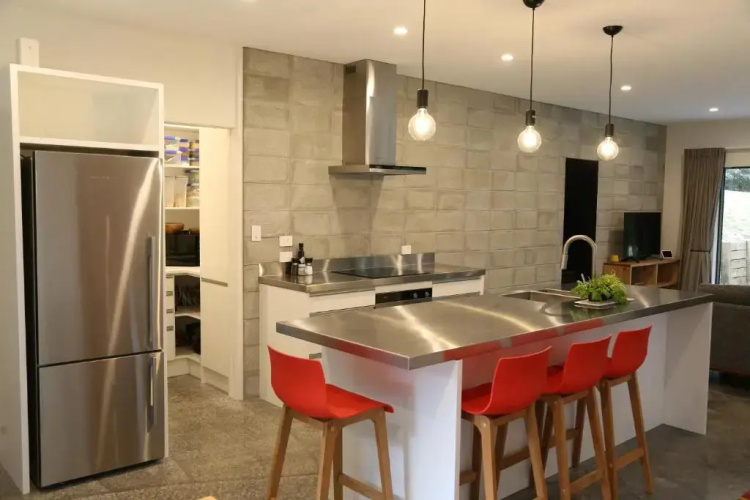 Totara House