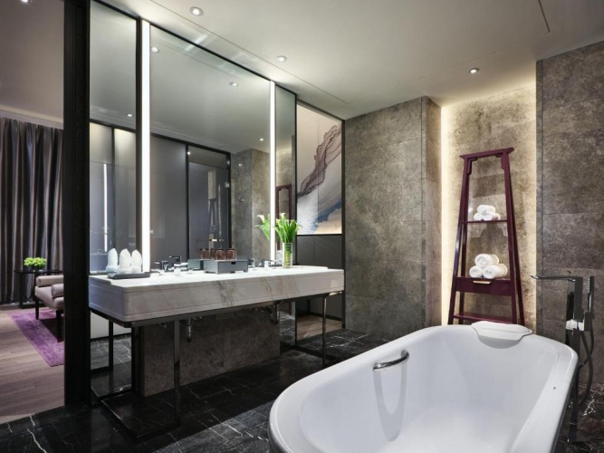 1 Bedroom Suite