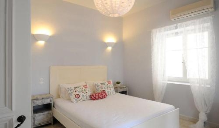 Elina House