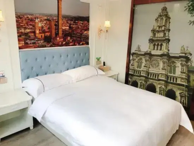 Yiwu Defeng Hotel