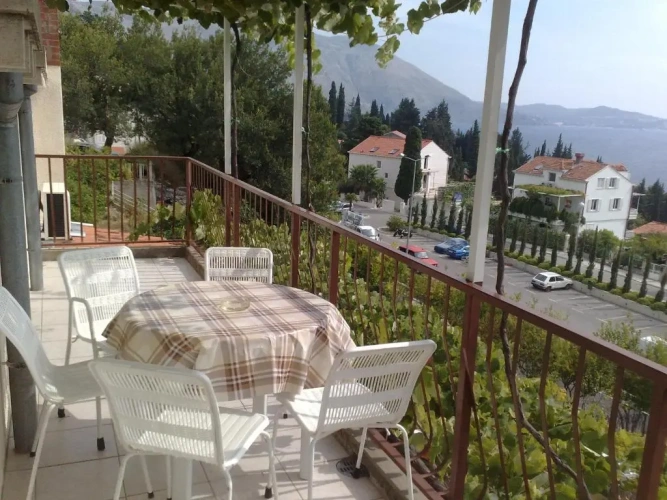 1 Bedroom Apartment with balcony and with sea view