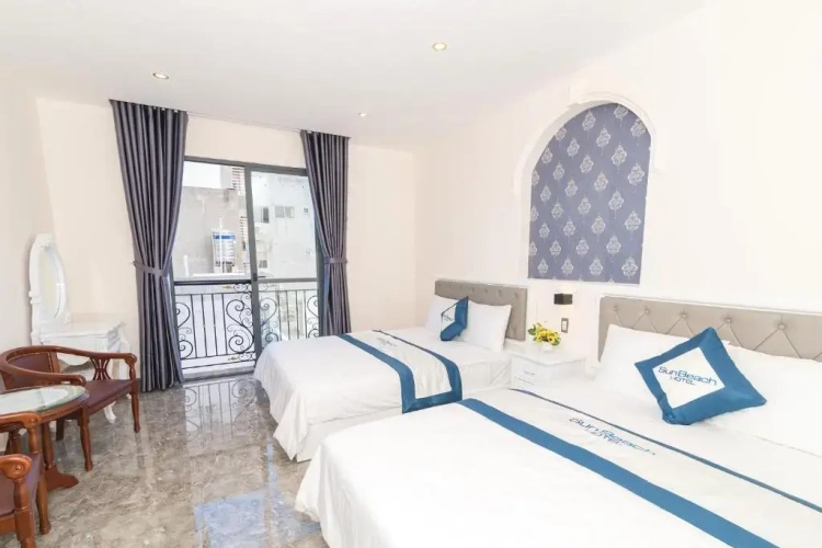 Deluxe Twin room with balcony