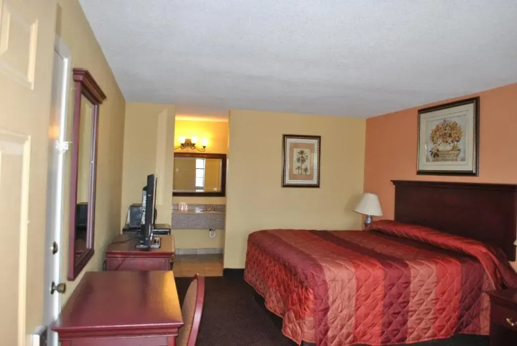 Executive Inn
