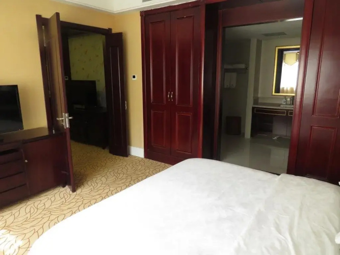 Inzone Galand Hotel Taian