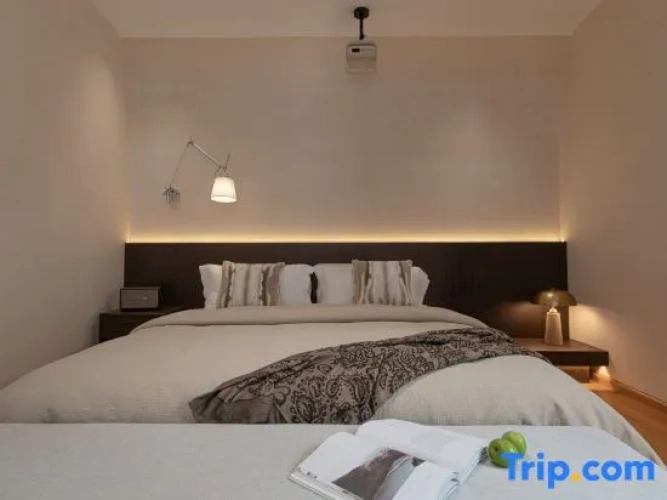 Standard Double room with courtyard view