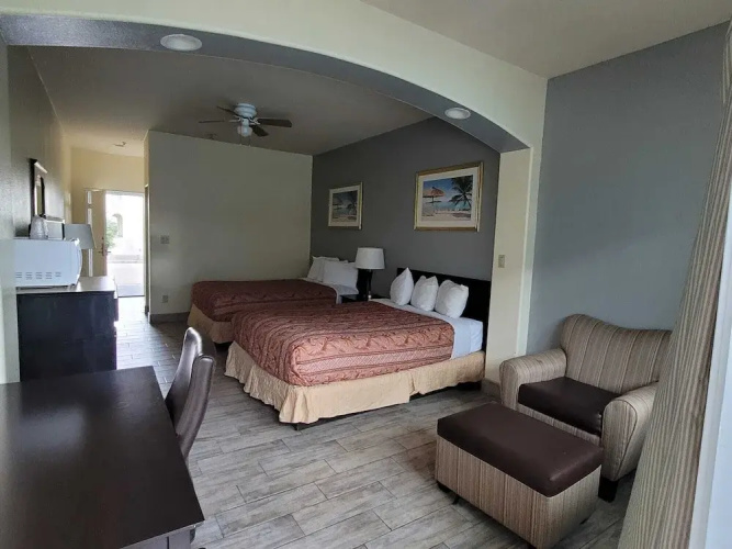 Casa Bella Hotel and Suites