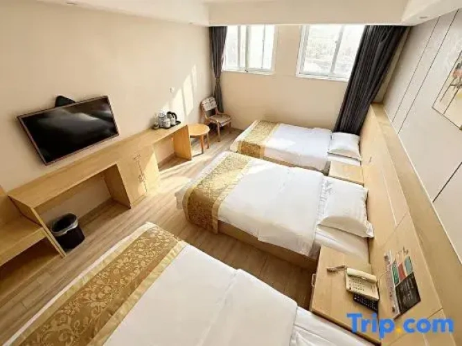 Triple Family Suite
