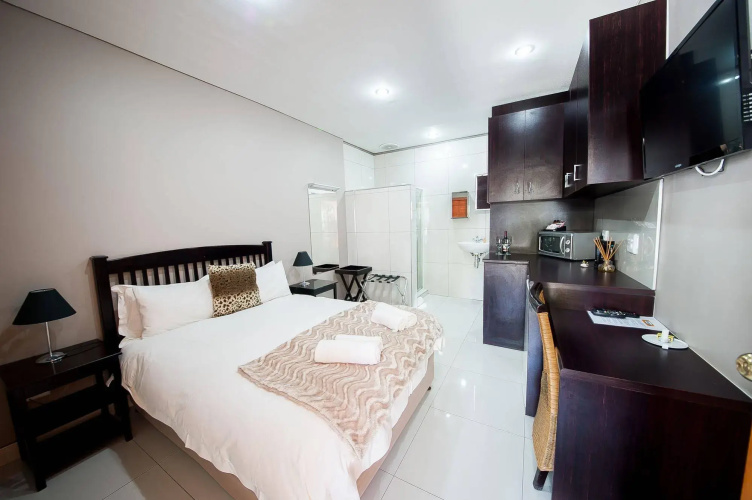 Kleinplasie Guesthouse