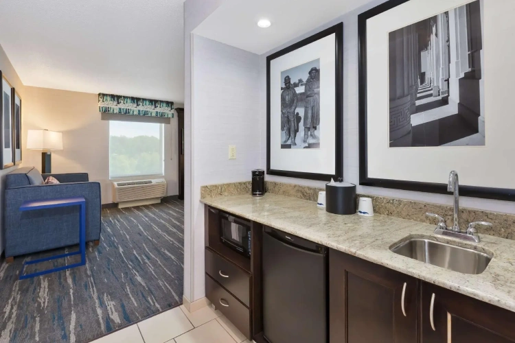 Quadruple Suite