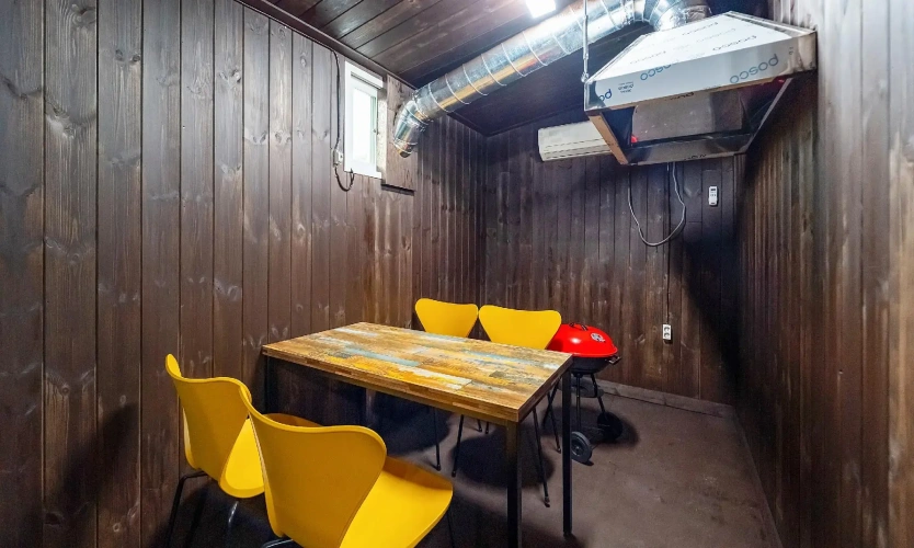 Grand room
