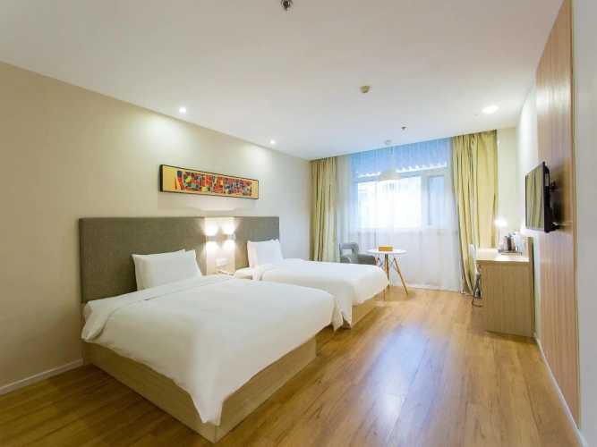 Standard Twin Family room