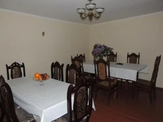 Roza Guesthouse