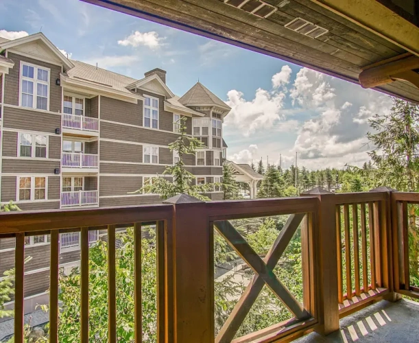 1 Bedroom Standard Double room with mountain view