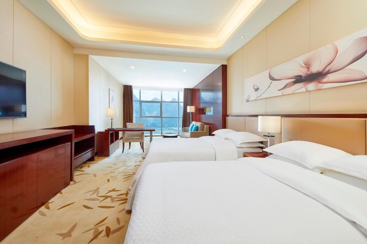 Standard Quadruple room with mountain view