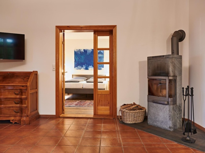 4 Bedrooms Comfort Cottage