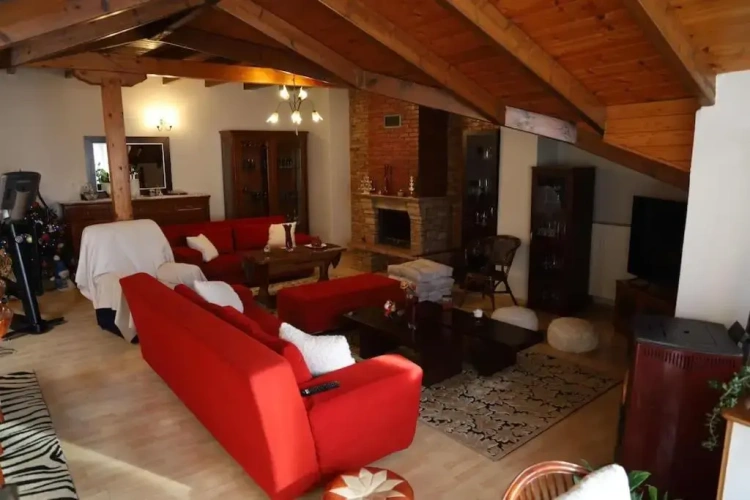 2 Bedrooms Chalet
