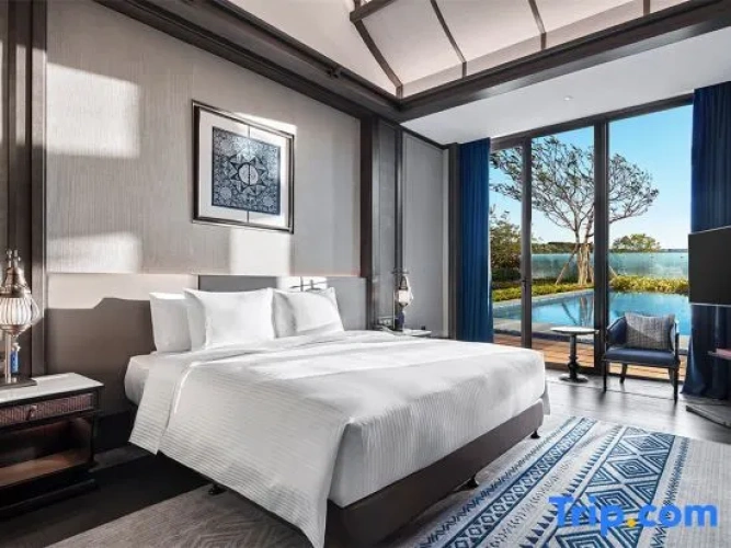 2 Bedrooms Family Villa