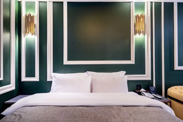 The Gray Hotel