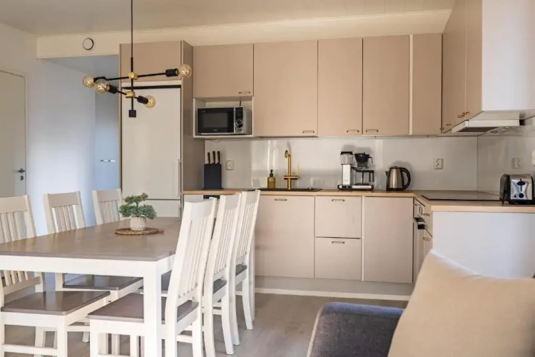 2 Bedrooms Apartment