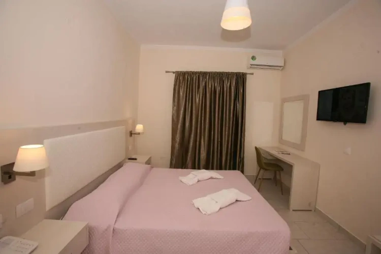 Standard Double room with garden view