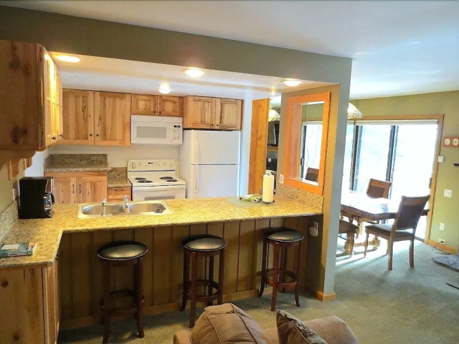 155 Premium Condo