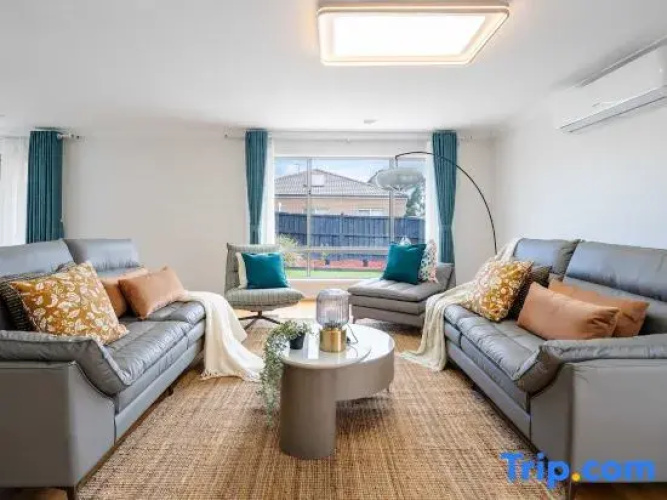 Spacious 4B House in PointCook