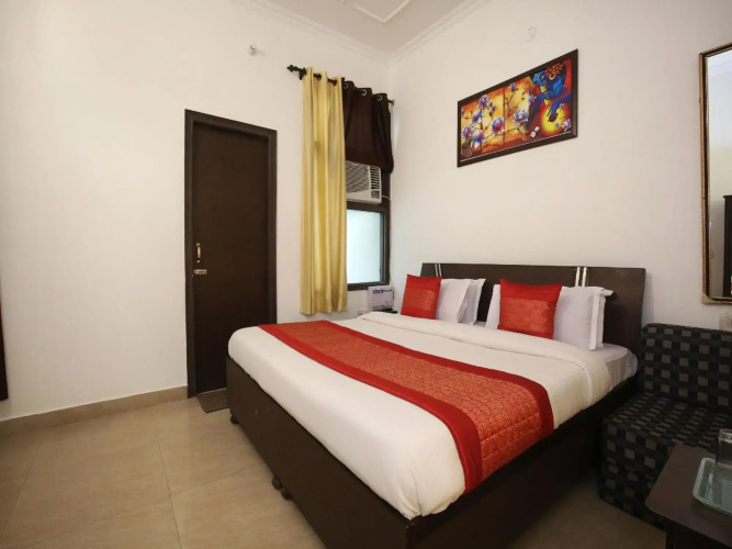 OYO 9657 Hotel Sham Villa