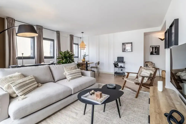 Dono - 3 Bedrooms Apartment in Chueca