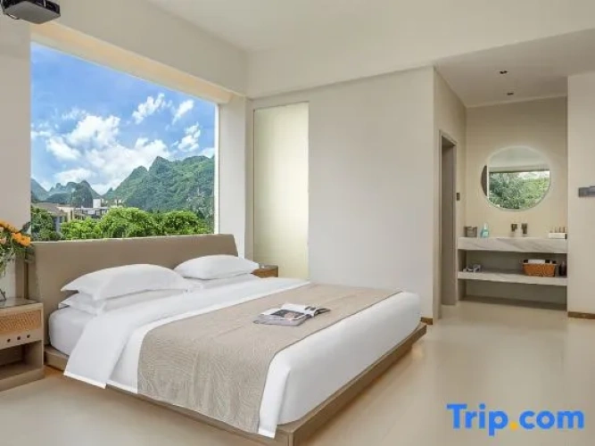 Standard Double room with land view