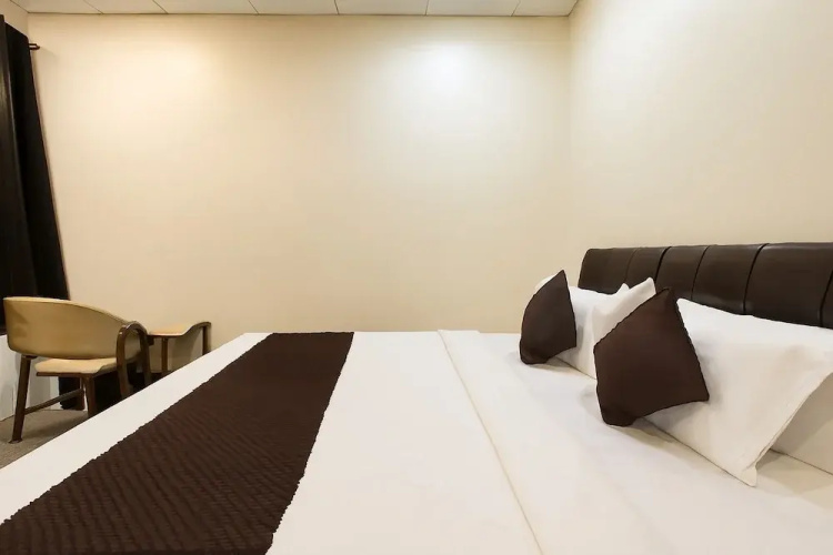 Hotel Wagheshwari