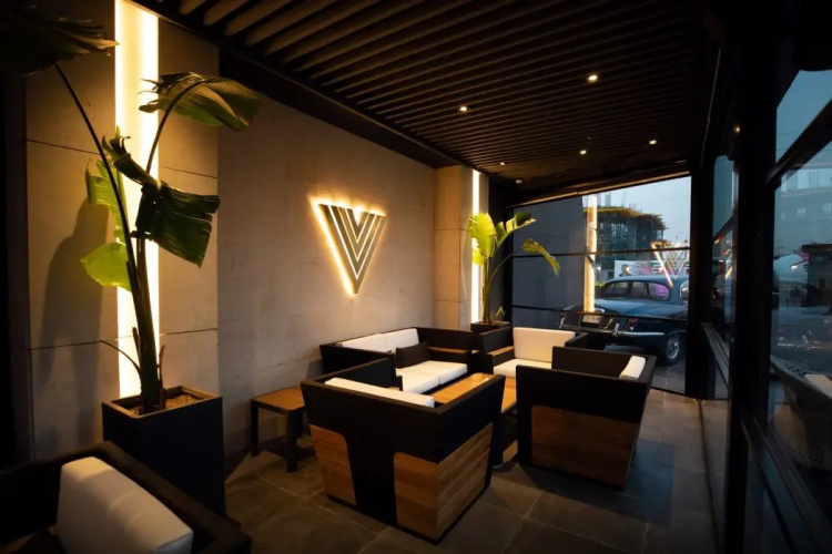 The V Hotel