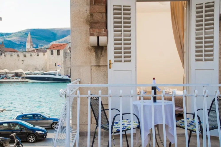 Standard Double room with balcony