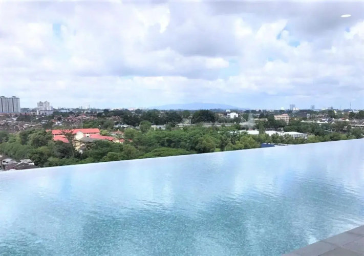 Suites at 1Tebrau