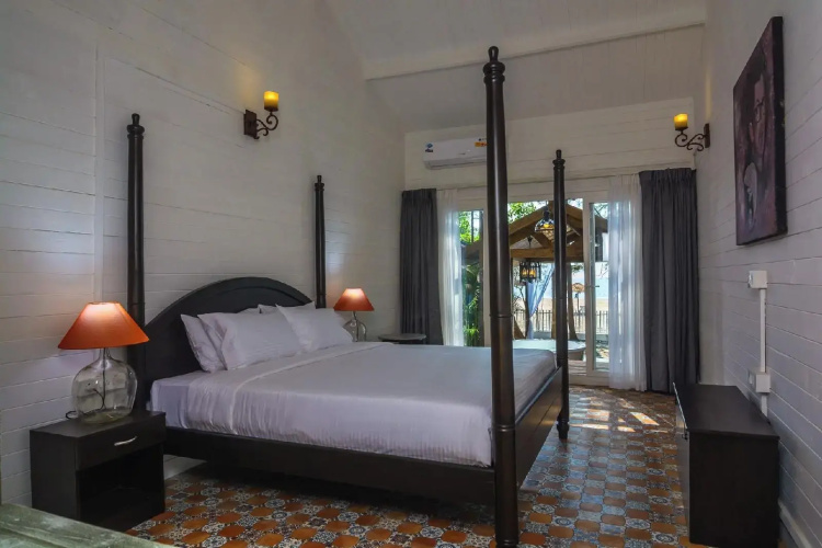 Larisa Resort, Morjim