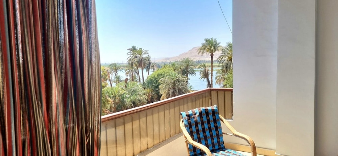 Abo Hisham Nile Flat