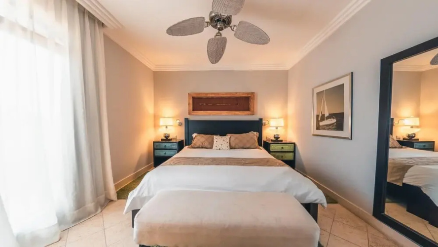 Charming Fishing Lodge w Pool View C42