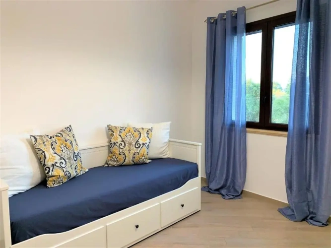 2 Bedrooms Villa