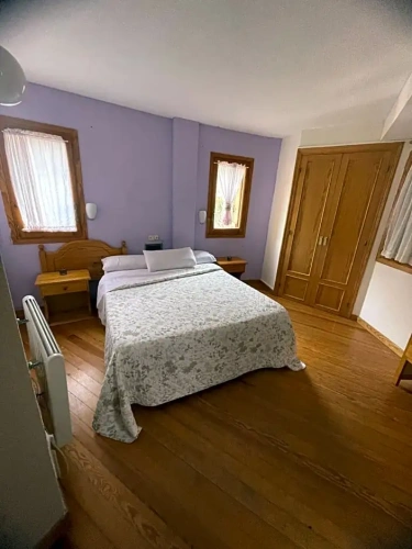 Standard Twin room with mountain view