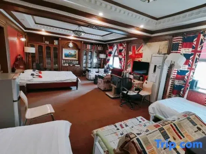 Deluxe Family Suite